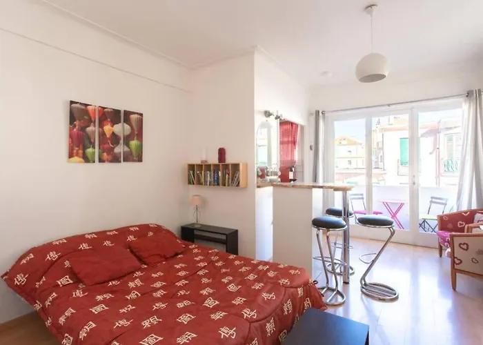Center - Bright Studio Balcony Wifi & Aircon *
