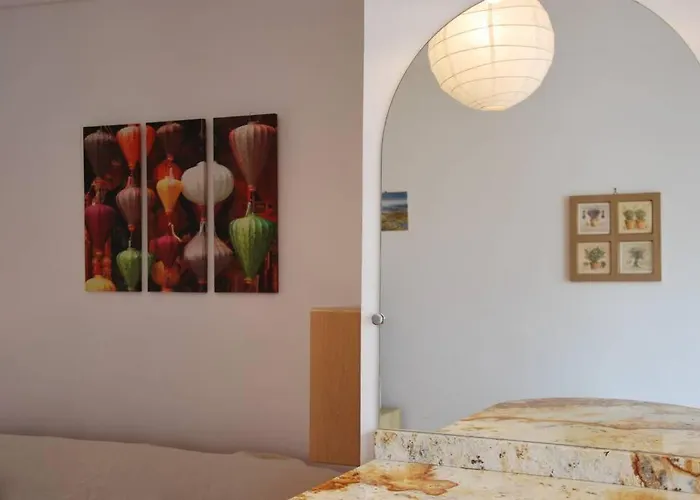 Apartmán Center - Bright Studio Balcony Wifi & Aircon *