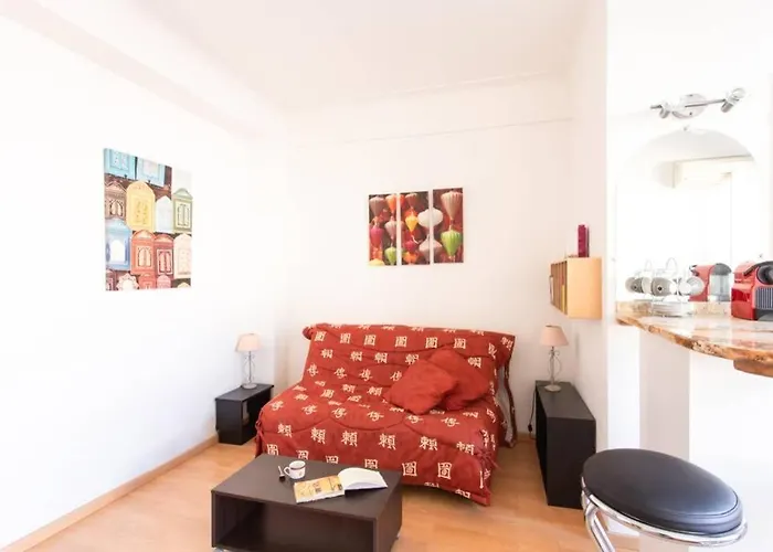Center - Bright Studio Balcony Wifi & Aircon *