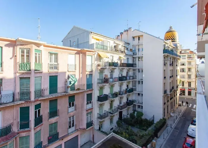 Center - Bright Studio Balcony Wifi & Aircon 公寓 尼斯
