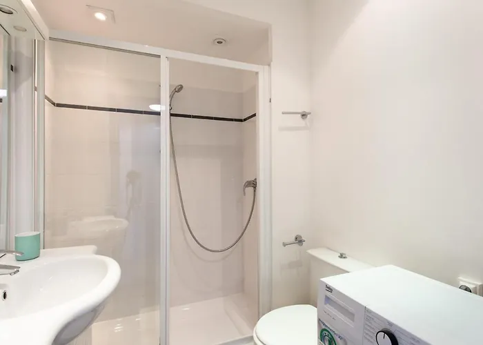 Apartmán Center - Bright Studio Balcony Wifi & Aircon